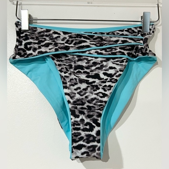NWT Becca 2 Piece Set Animal Kingdom Leopard Bikini S M - Picture 6 of 9